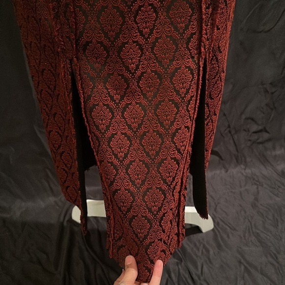 GORGEOUS BROCADE COCKTAIL DRESS - Picture 5 of 6